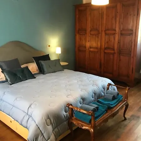 Carol Apartment *