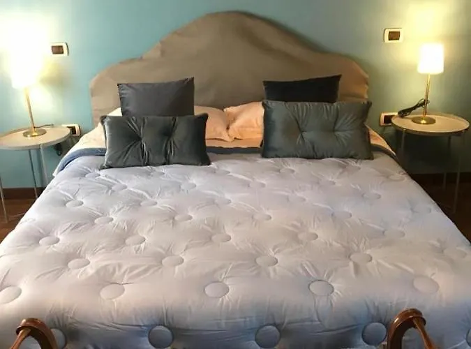 Carol דירה ורונה